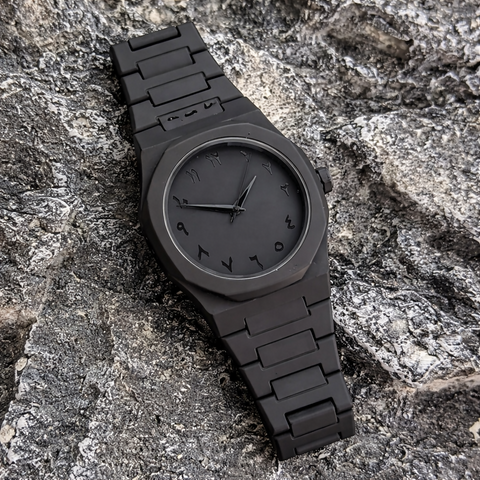 All-Black Premium Metal Strap Watch