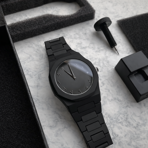 All-Black Premium Metal Strap Watch